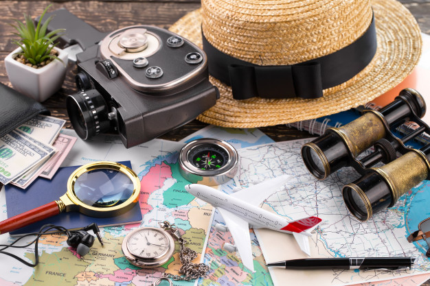 5 Essential Fashion Items for Traveling This Summer