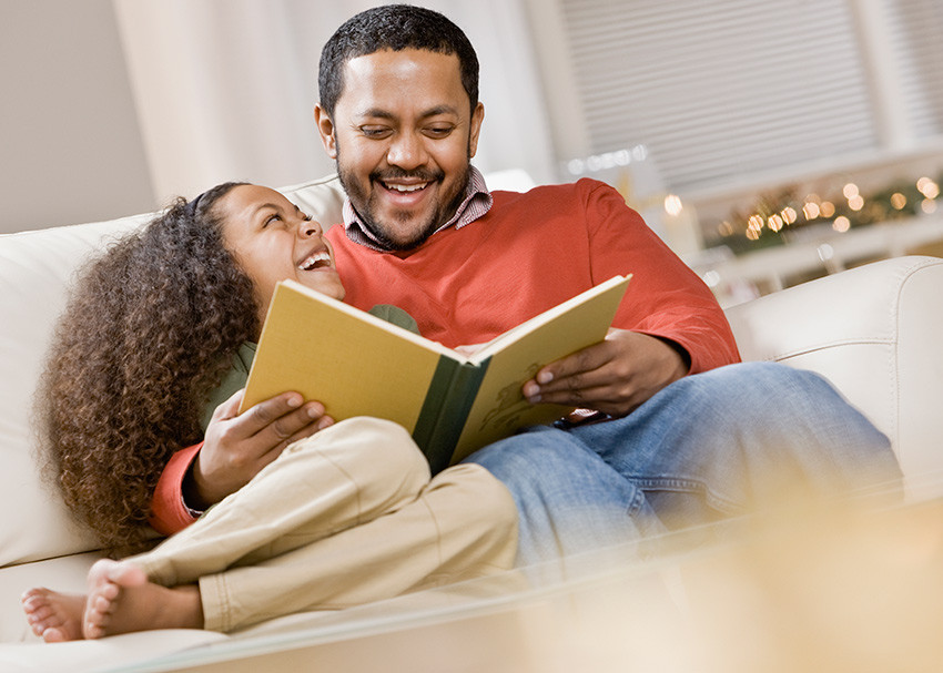 Gift Ideas for Book-Loving Dads: 7 Books and E-Readers He’ll Adore