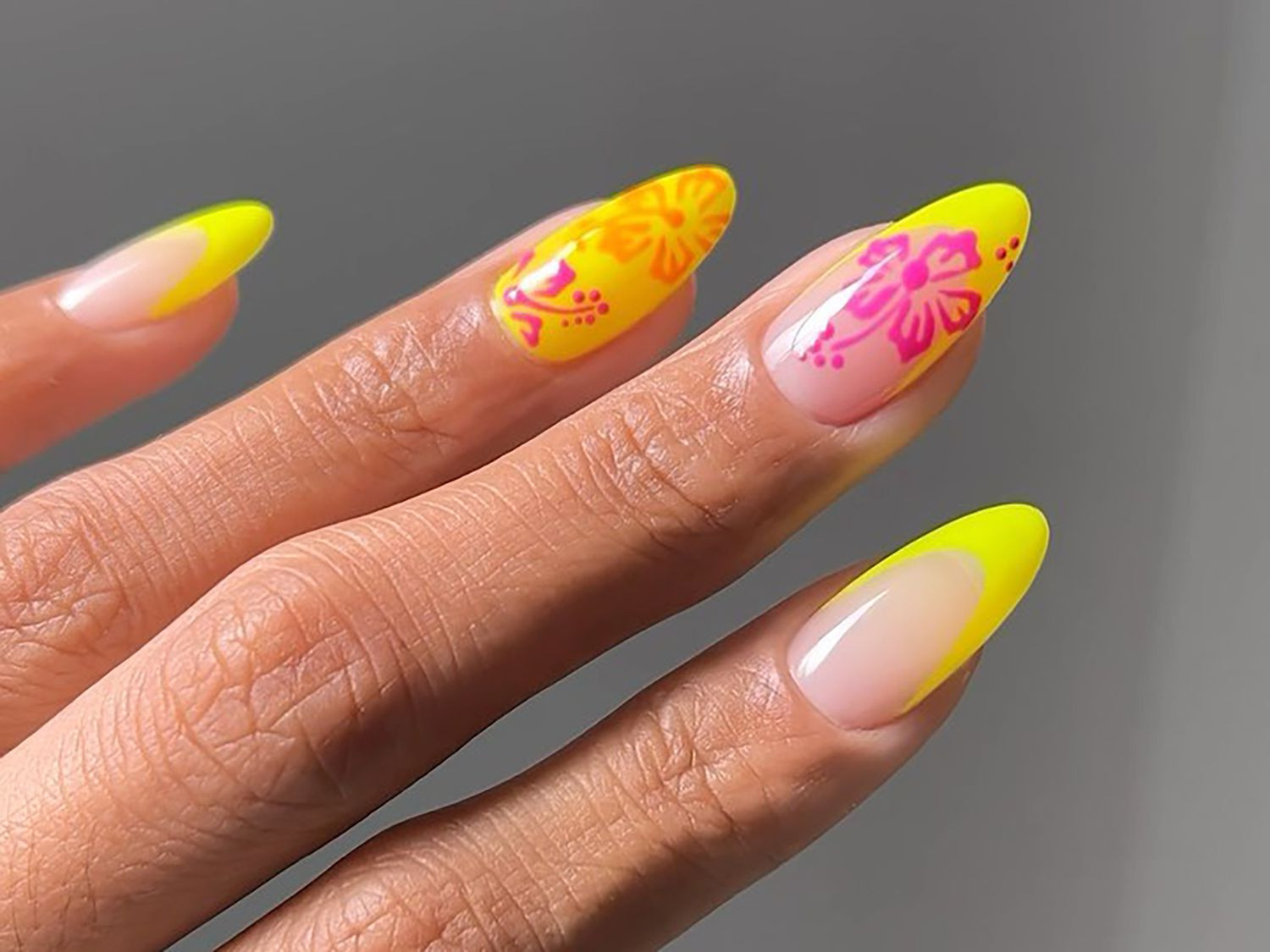 55+ Hibiscus Flower Almond Nails: A Trendy Guide to Floral Nail Art