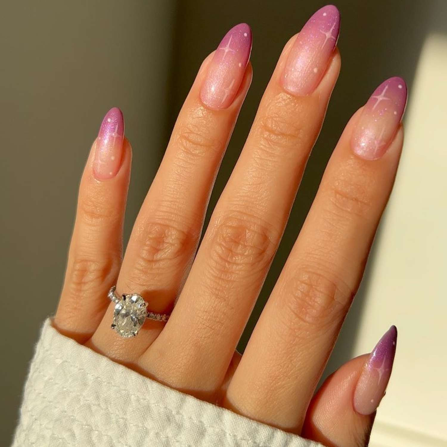 50+ Stunning Summer Acrylic Nails in Almond Shape