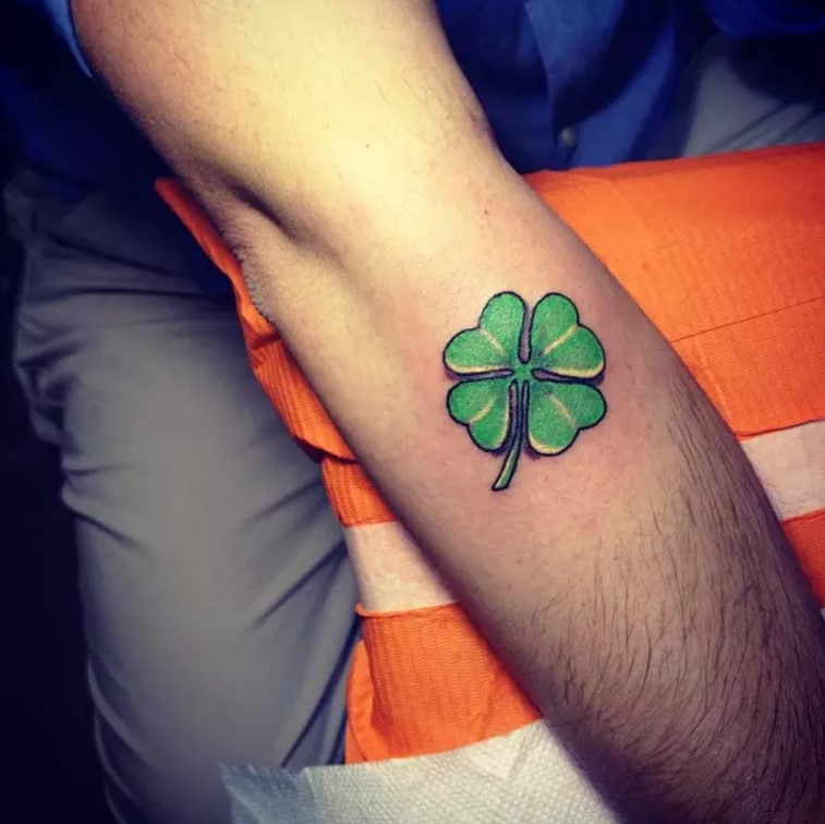 Top 43 Clover Tattoos for Luck and St. Patrick’s Pride