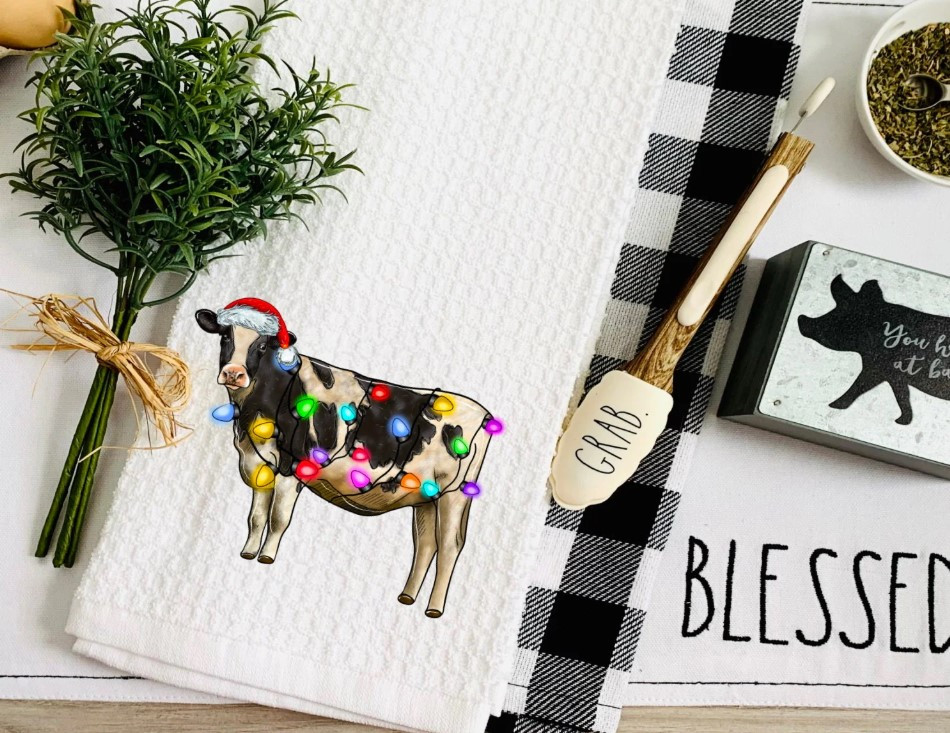 Moo-velous Christmas Decorations: Top 20 Picks for Cow Lovers