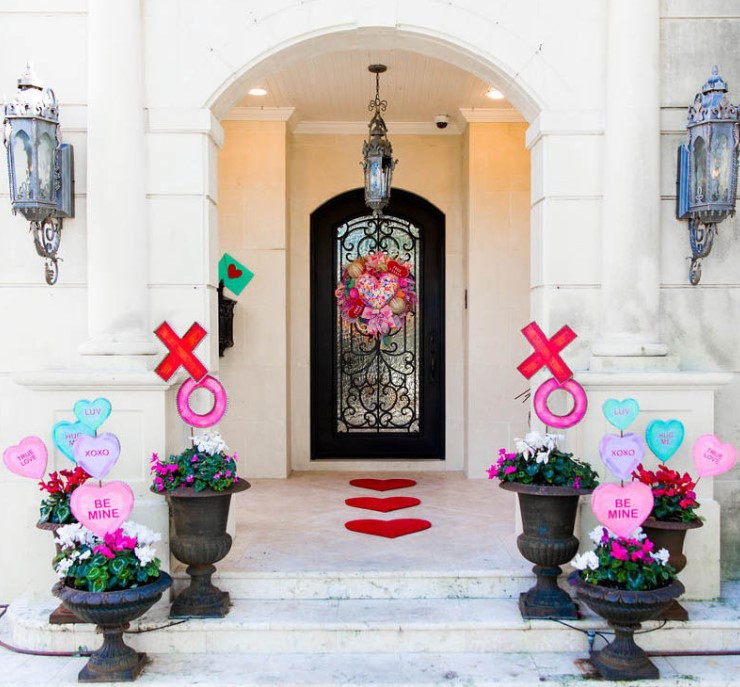 52+ Charming Valentine’s Entryway Decor Ideas for a Warm Welcome