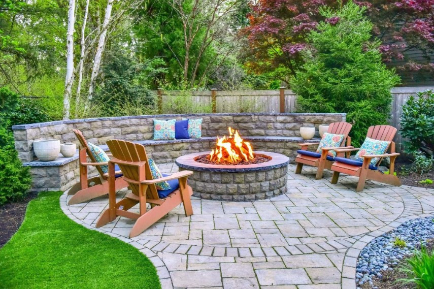 The Ultimate Outdoor Escape: 45+ Stunning Flagstone Patio with Fire Pit Designs